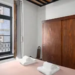 National Theatre Trendy Apartman