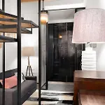 National Theatre Trendy Apartman