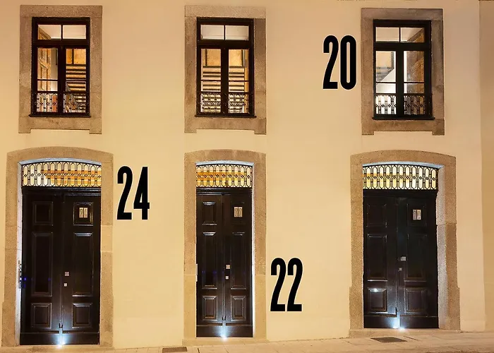 National Theatre Trendy *