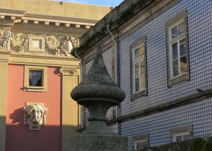 National Theatre Trendy