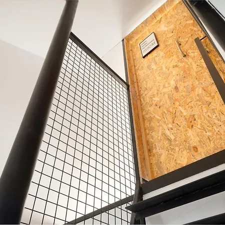 National Theatre Trendy Apartment *