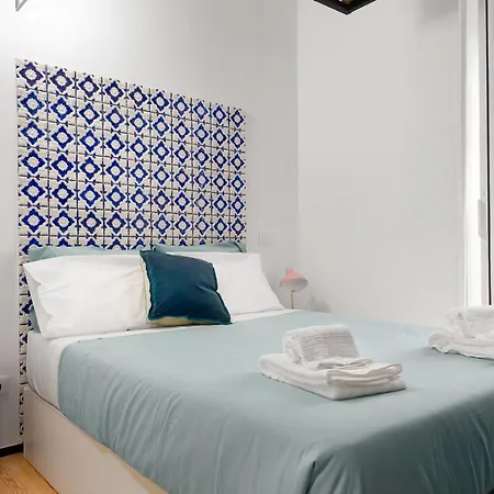 National Theatre Trendy Apartment